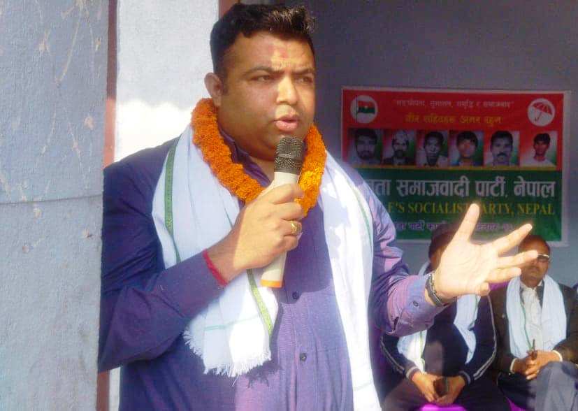 अमरेन्द्र : कति फरक पार्लान् नेपाली राजनितिमा ?