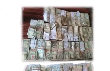 सप्तरीमा स्रोत नखुलेको २३ लाखसहित दुई जना पक्राउ